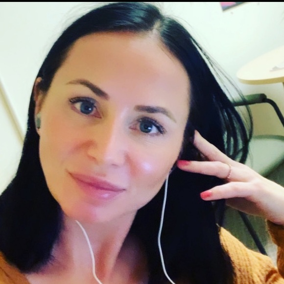 Meet your Posher, Shana - Picture 1 of 1